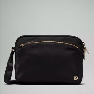 Lululemon City Adventurer Crossbody Bag 2.5L 🖤✨